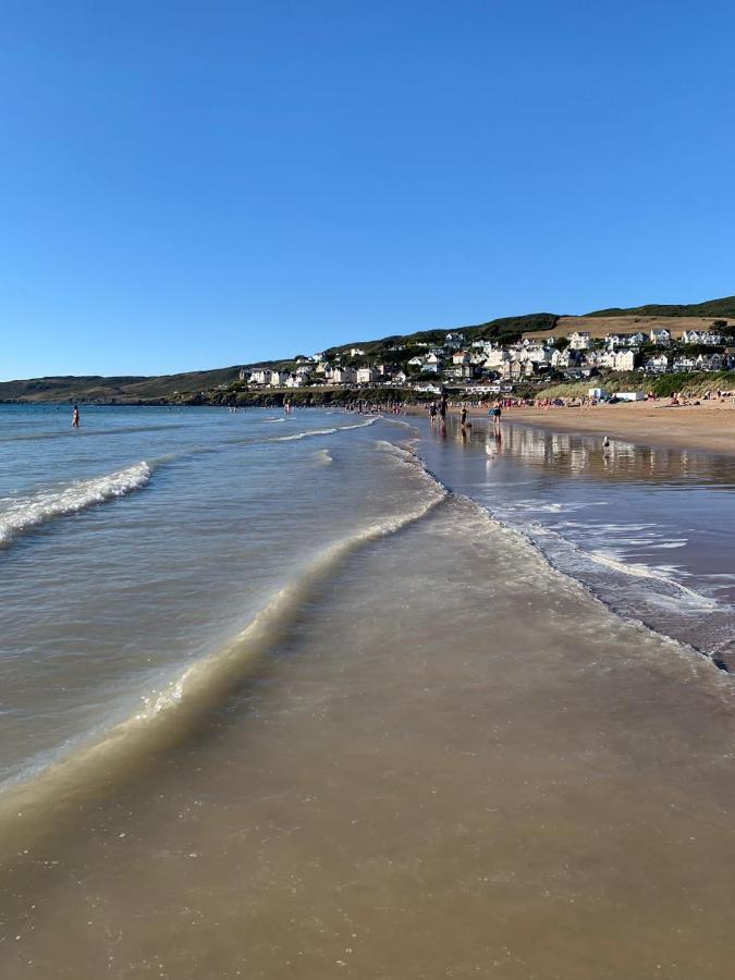 7 Putsborough - Luxury Apartment At Byron Woolacombe, Only 4 Minute Walk To Woolacombe Beach! المظهر الخارجي الصورة